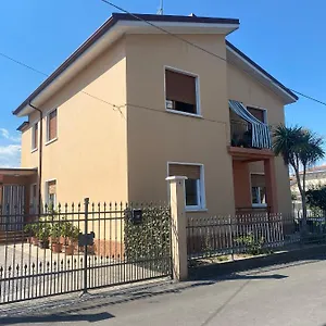 https://mariangela-desenzano-del-garda.it-lombardy.com